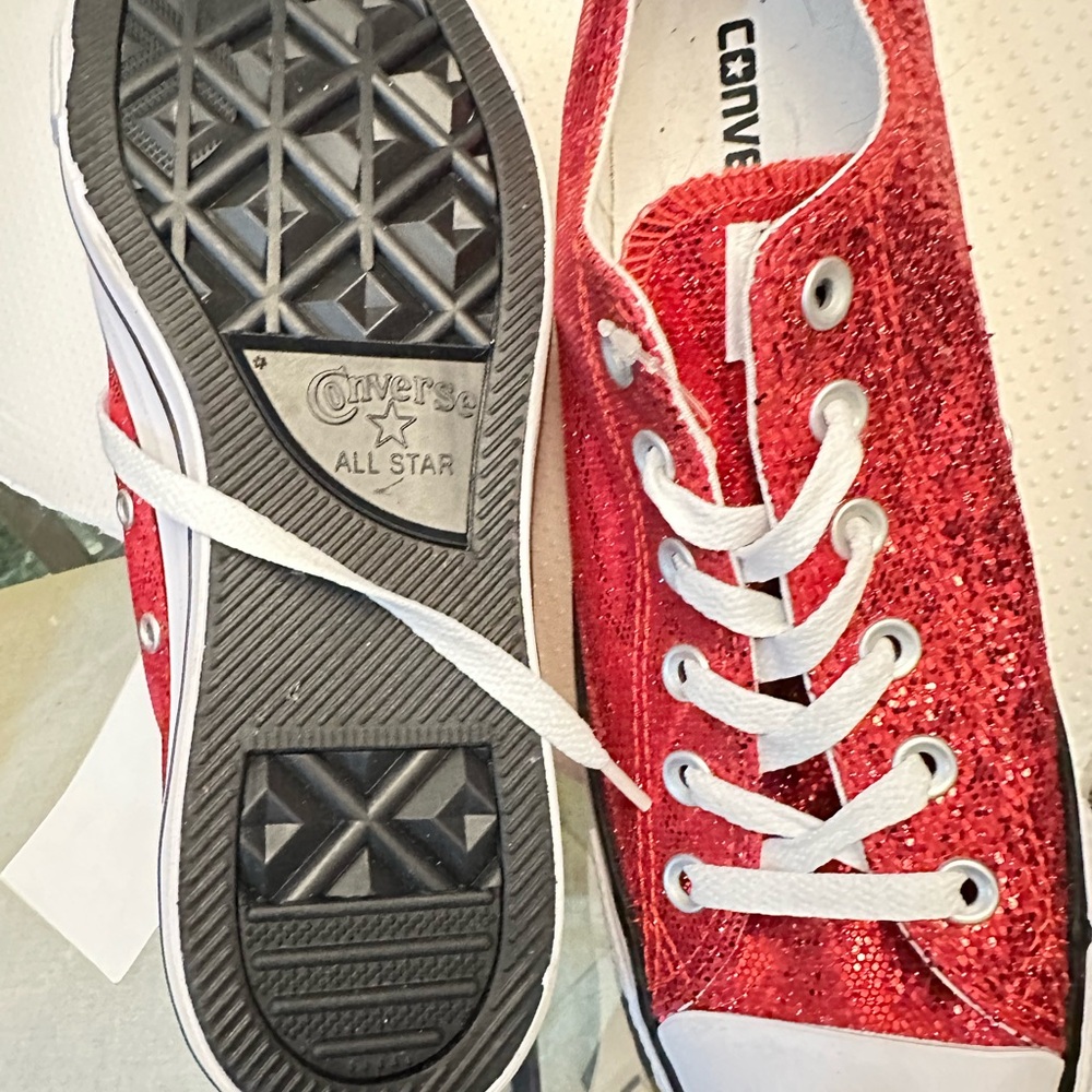Converse Chuck Taylor All Star Low Top – Red Glitter “Ruby Slipper” Size 6 NEW - Picture 7 of 7